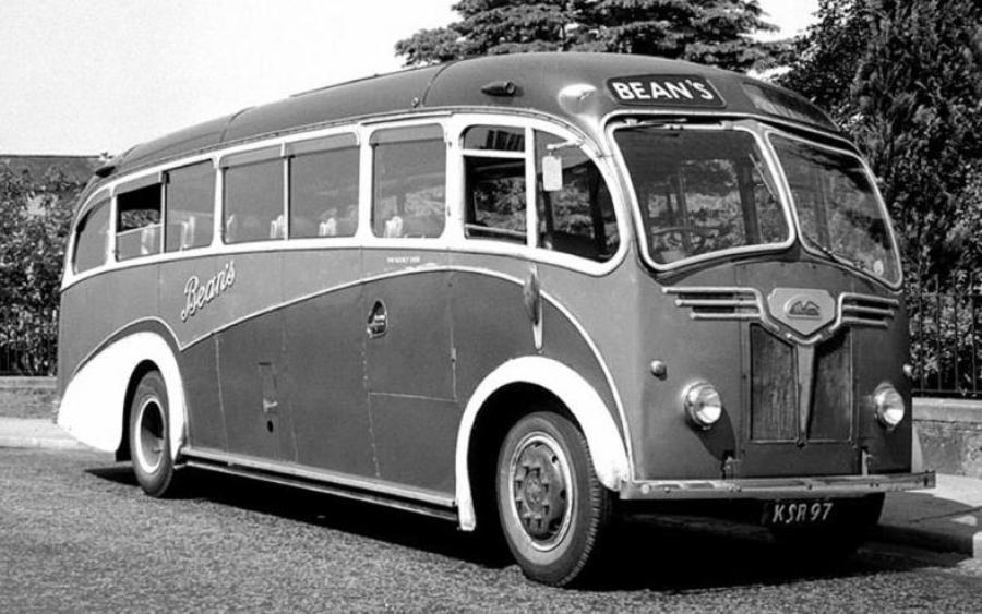 Albion Victor FT39AN Duple Vega (C31F) (UK) '1953